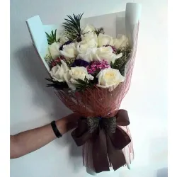 send 12 stems fresh white roses in bouquet to philippines